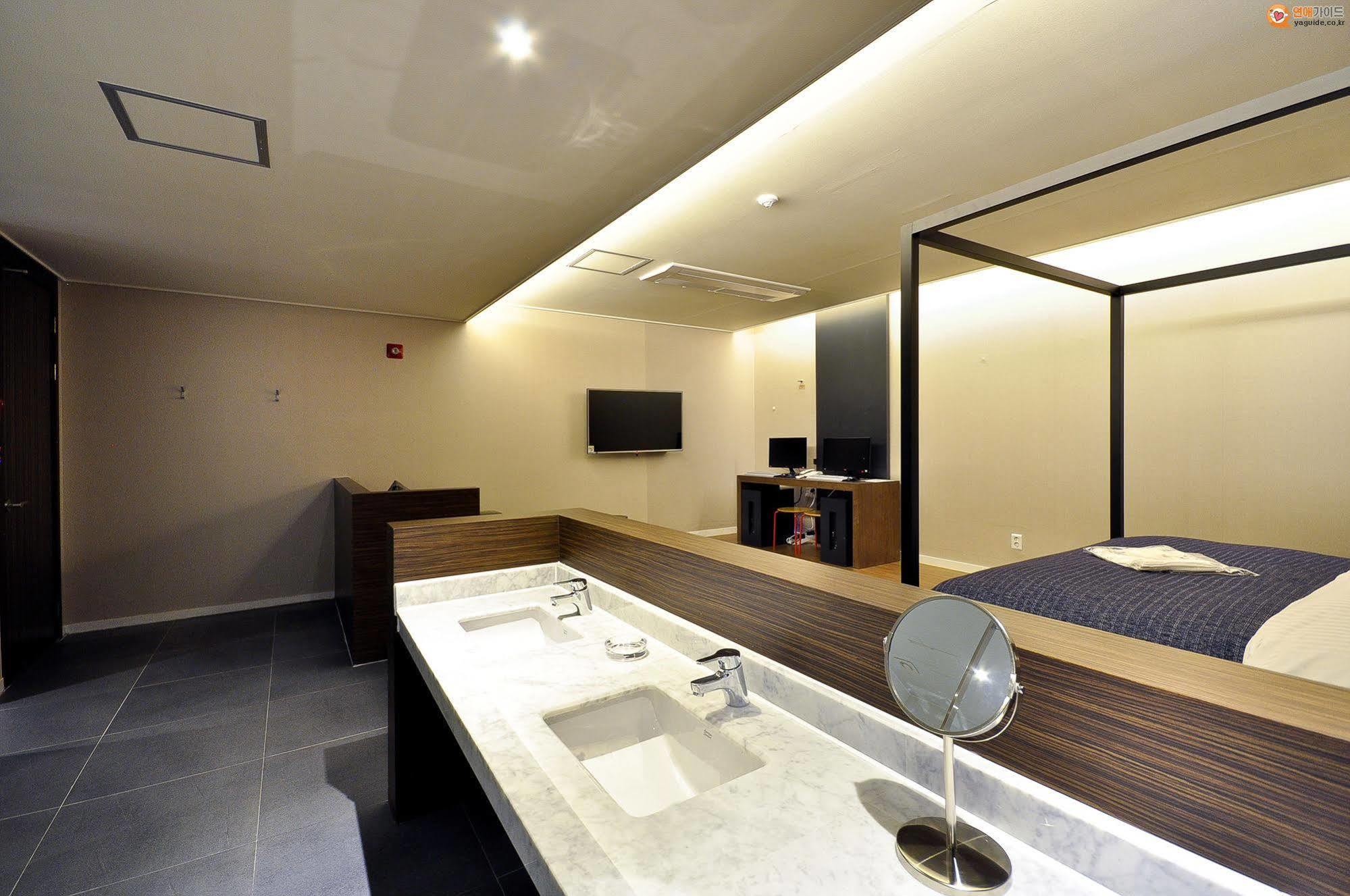 Boutique H Hotel Daegu Luaran gambar